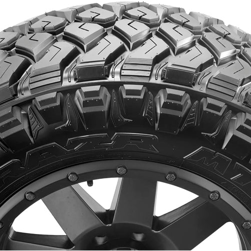 LT285/75R16 Maxxis Razr MT 126/123Q LRE Black Wall Tire